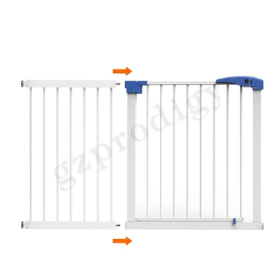 Multipurpose ABS Extendable Baby Metal Gate Width 17&quot; Black White Color