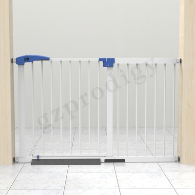 Multipurpose ABS Extendable Baby Metal Gate Width 17&quot; Black White Color