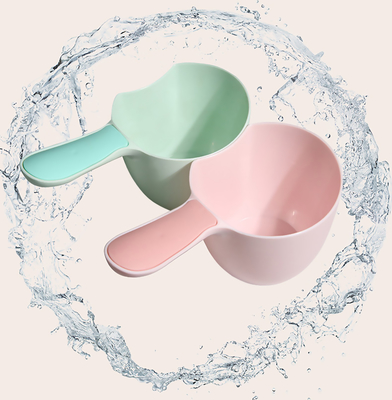 Plastic With Handle Portable Bath Shampoo Rinse Cup For Baby Hair Wash