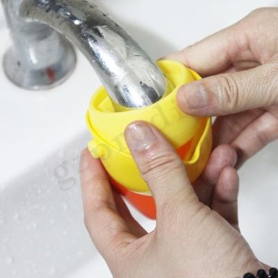 Cute Duck Shape Plastic Kids Facuet Extender Bathroom Kithcen Use
